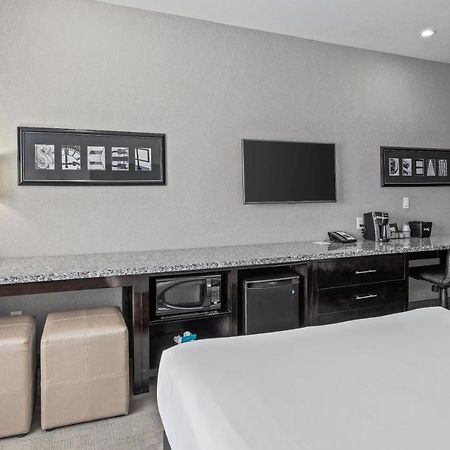 Home Inn & Suites Regina Airport Exteriér fotografie