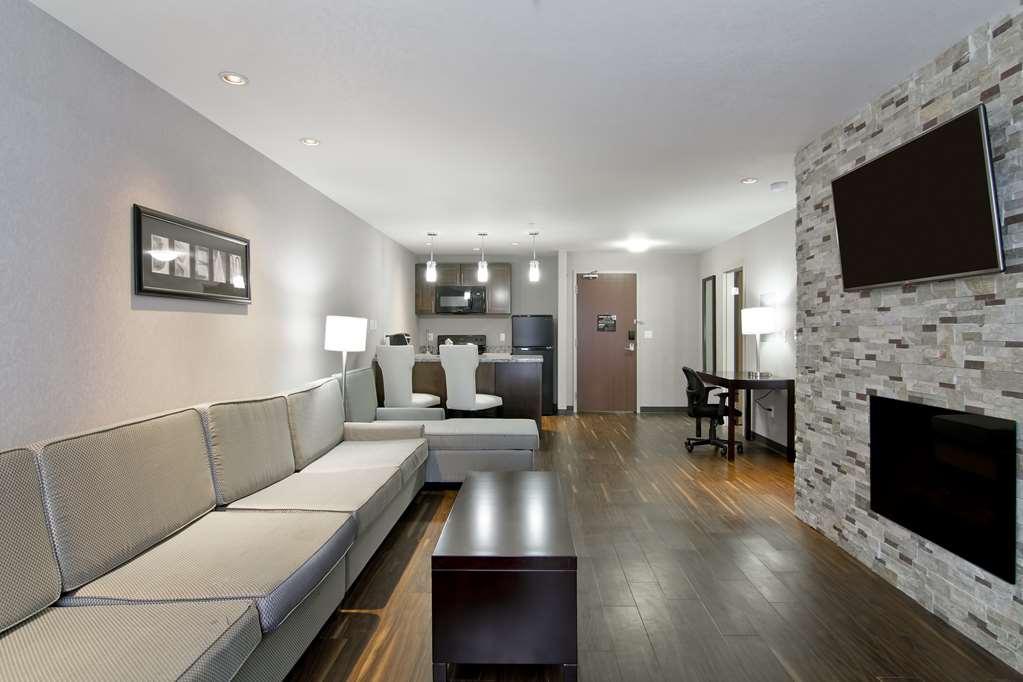 Home Inn & Suites Regina Airport Pokoj fotografie