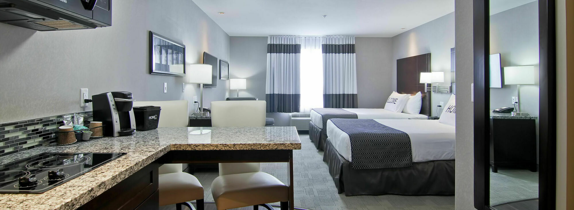 Home Inn & Suites Regina Airport Exteriér fotografie